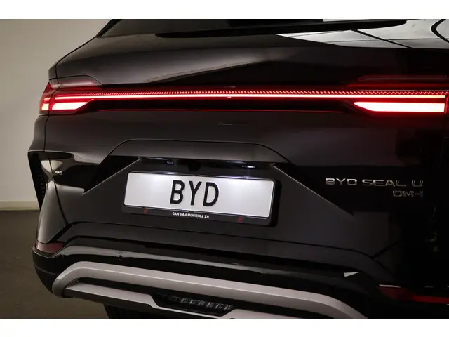 BYD SEAL U