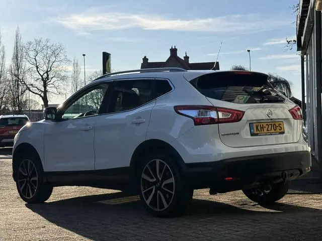 Nissan Qashqai 1.2 N-Vision. | 360 CAMERA | TREKHAAK | PANO | NAVI | LEER |