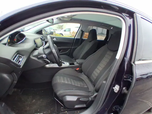 Peugeot 308 SW 1.2 PureTech Allure |PANO|CAMERA|CRUISE|ORG.NL|NAP| 4659