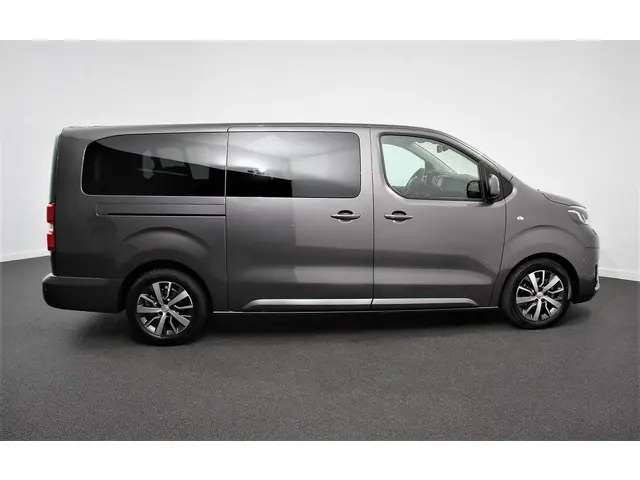 Toyota pro-ace