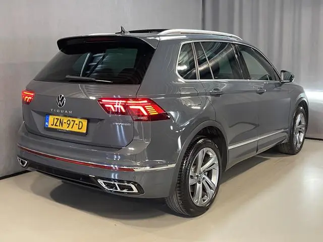Volkswagen Tiguan 1.4 TSI eHybrid R-Line Business+ 19"/VOL Leder + memory/Panoramadak/360 camera/Ele...