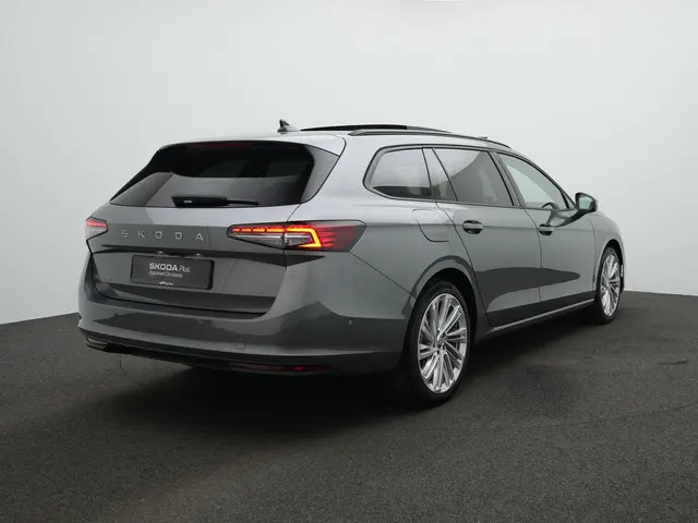 Skoda Superb Combi 1.5 TSI MHEV 150 pk DSG Business Edition | Panoramadak | Leder | Geheugen-/ventil...