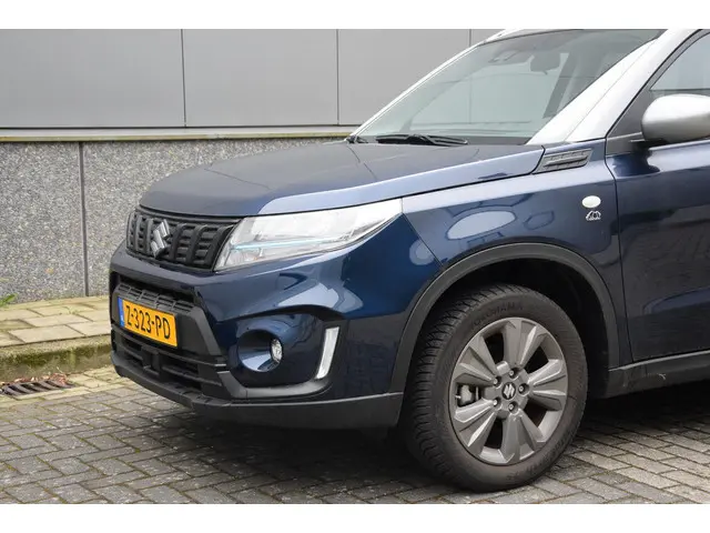 Suzuki Vitara 1.5 Hybrid Select Rhino Edition | Slechts 3.519KM!! | RHINO | Automaat |