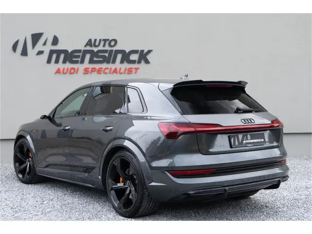 Audi e-tron S Quattro 371kW / RS zetels/ B&O/ Panoramadak/ Trekhaak/ 371kW (504PK)