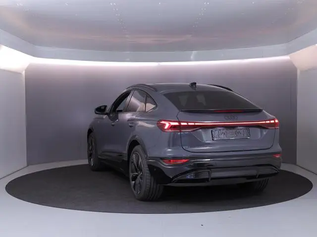 Audi Q6 Sportback e-tron S edition performance 100 kWh 306pk | SOH 99%| Panoramadak | Wegklapbare tr...