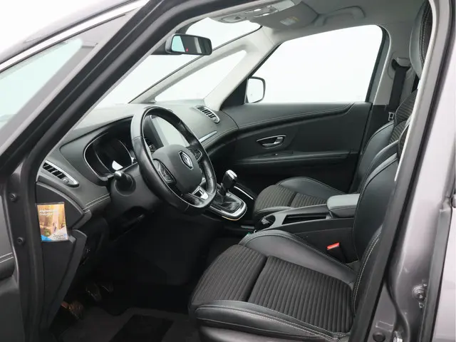 Renault Grand Scénic 1.3 TCe Bose 7P/ lage km/ zeer mooi!