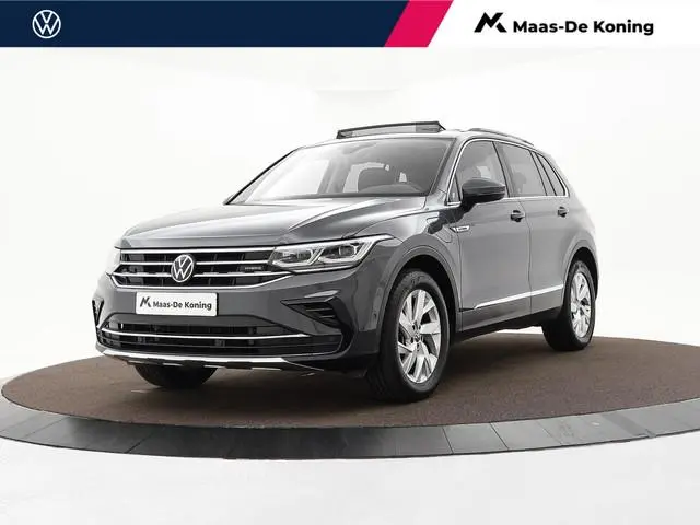 Volkswagen Tiguan 1.4 TSI 245pk eHybrid Elegance · Panoramadak · Camera · P-Sensoren · Dodehoek Dete...