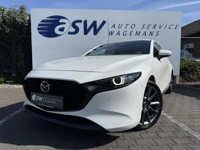 Mazda 3 2.0 e-SkyActiv-X M Hybrid 186 Luxury | CarPlay | ACC | BOSE | HUD | 18 inch