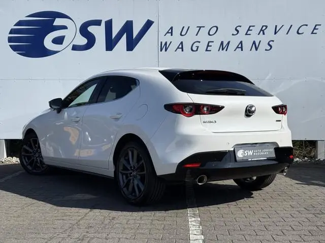 Mazda 3 2.0 e-SkyActiv-X M Hybrid 186 Luxury | CarPlay | ACC | BOSE | HUD | 18 inch