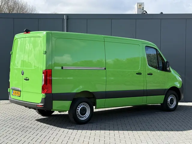Mercedes-Benz Sprinter 317 CDI 170 PK AUTOMAAT RWD / L2H1 / 360 CAMERA / CARPLAY / BLINDSPOT