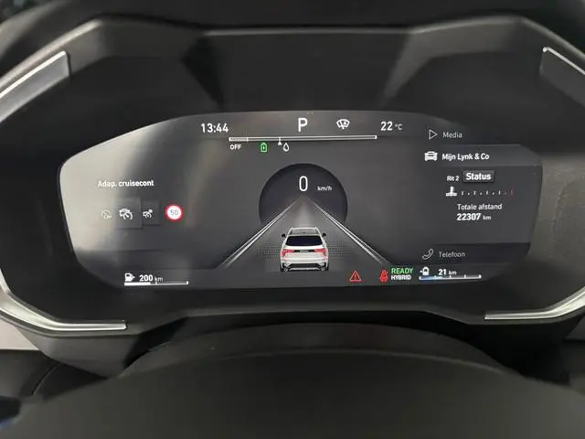 Lynk & Co 01