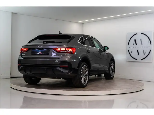 Audi Q3 Sportback 45 TFSI e Business Edition 245PK | Chronos | Carplay | Dodehoek | Stoelverw. | Gar...