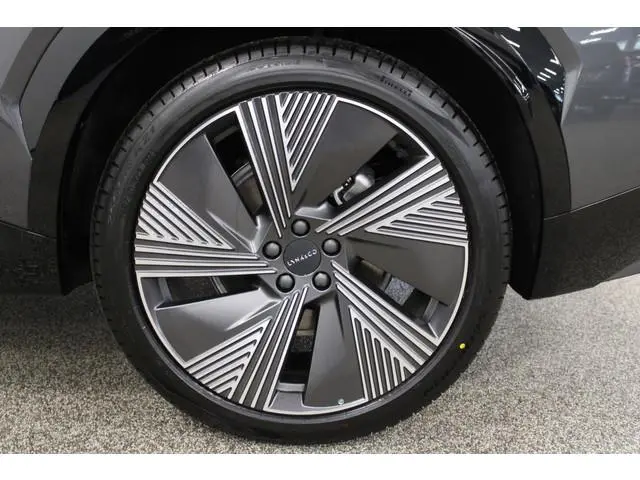 Lynk & Co 08