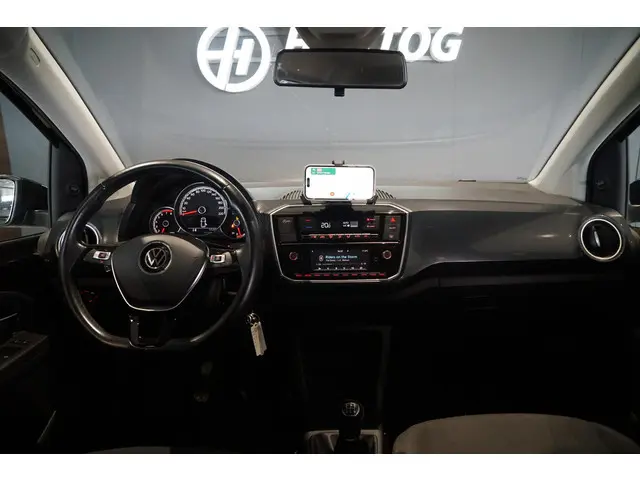 Volkswagen Up! 1.0 BMT High Up! + CAMERA / CLIMATE CONTROL / FACELIFT / AFN. TREKHAAK