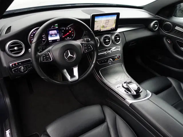 Mercedes-Benz C-klasse Estate 350 e Prestige Plus Aut- Leder Sport Interieur, Lane Assist, Camera, X...