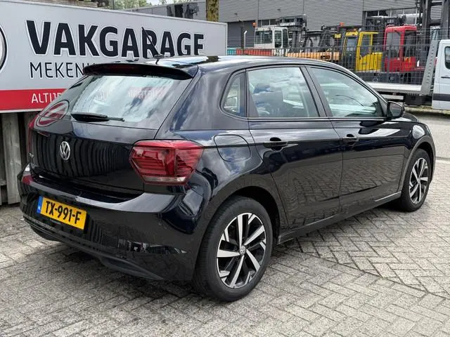 Volkswagen Polo 1.0 MPI Comfortline Business 5DRS 16"/Airco/Regen & Lichtsensor/Centrale vergrendeli...