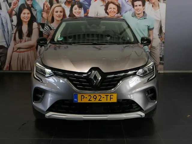 Renault Captur 1.0 TCe 90 Intens *Vraag naar beschikbaarheid!* - Trekhaak - Allseasons - Groot scher...