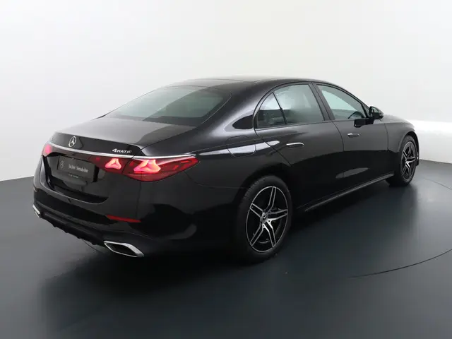 Mercedes-Benz E-klasse 400 e 4MATIC AMG Line | Distronic Memory Ventilatie 360 Camera