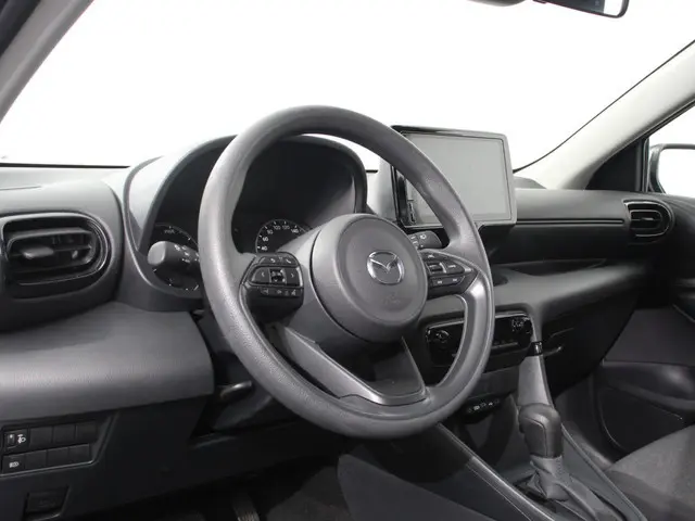 Mazda 2 1.5 Automaat Hybrid Prime-line Airco Adaptieve cruise control Achteruitrijcamera Lane assist...