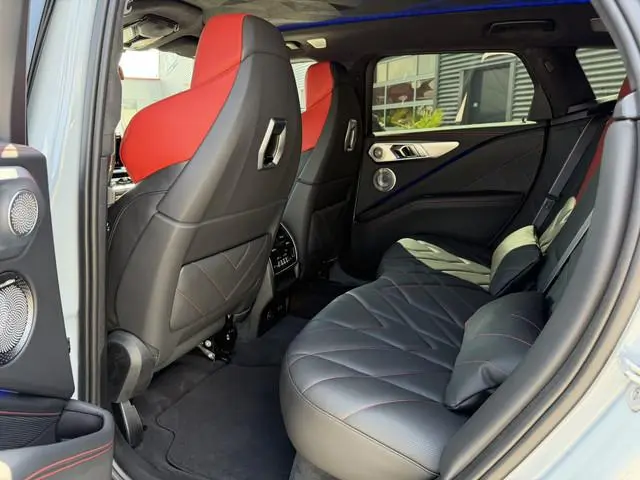 BMW XM