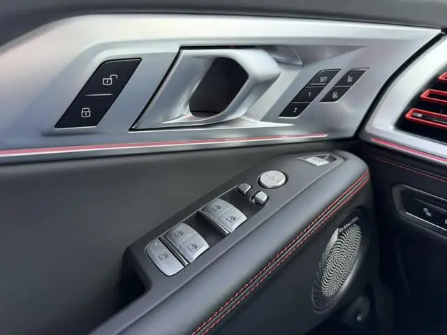 BMW XM