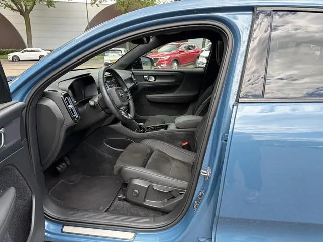 Volvo C40