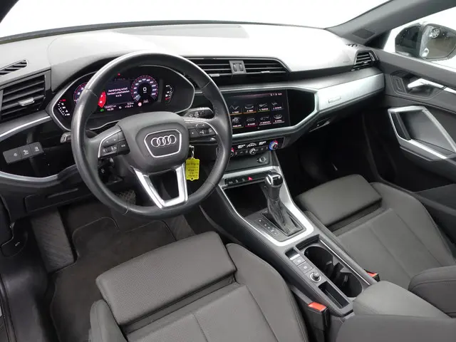 Audi Q3 Sportback 35 TFSI Pro Line S Aut- Panoramadak, Xenon Led, Carplay, Dynamic Select, Lane Assi...
