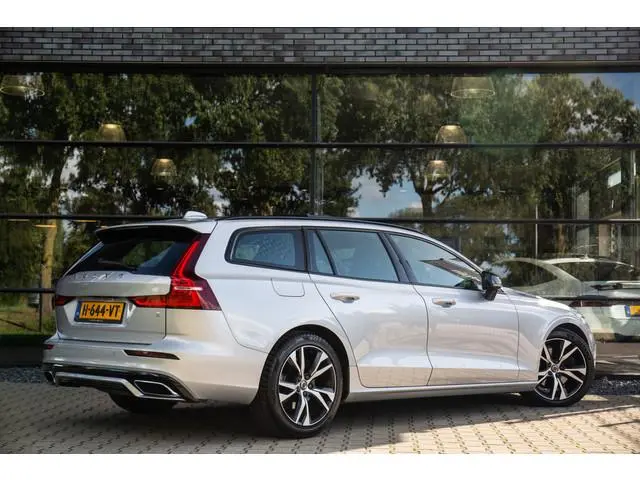 Volvo V60 2.0 T4 R-Design , Panoramadak, Nappaleder, BTW, Memory, Trekhaak