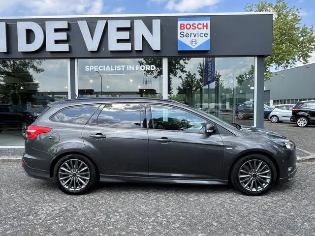 Ford Focus Wagon 1.5 EcoBoost ST-Line 150pk/110kW 6-bak | Trekhaak | Technology Pack | Winter Pack |...