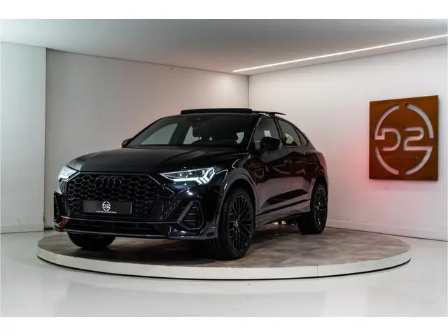 Audi Q3 Sportback 45 TFSI e S Business 245PK | Pano | Acc | Leder | Carplay | Stoelverw. | 12 MND Ga...