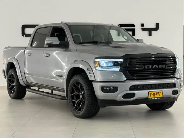 Dodge Ram 1500 5.7 V8 4x4 Crew Cab Sport Widebody Backflip BPM-vrij Panodak