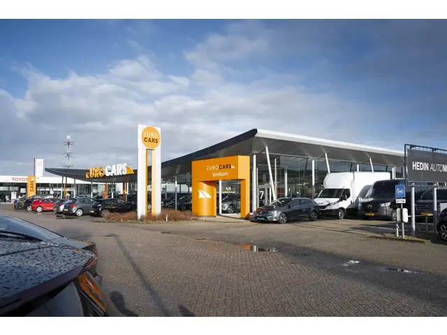 Volvo XC90 2.0 T8 Plug-in hybrid AWD Plus Dark 7 persoons Navigatie Apple Carplay/Android Auto 360 C...