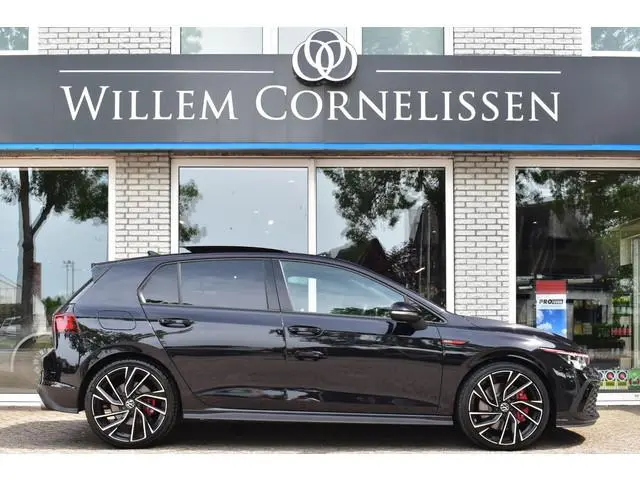 Volkswagen Golf 2.0 TSI GTI Aut Pano Leder IQ Light Camera Zitklim