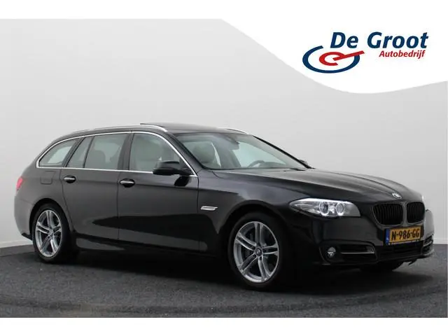 BMW 5-serie Touring 535i Luxury Edition Panoramadak, Camera, Standkachel, Leer, Xenon, Navigatie, Tr...