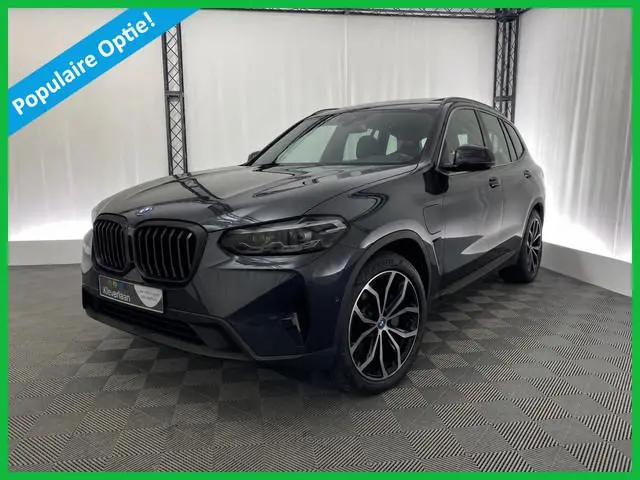 BMW X3 xDrive30e Automaat | Apple CarPlay | Leder | Pano-Dak | Navi | H&K | Dodehoek Det. |