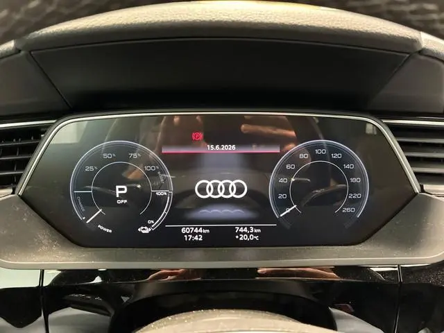 Audi e-tron