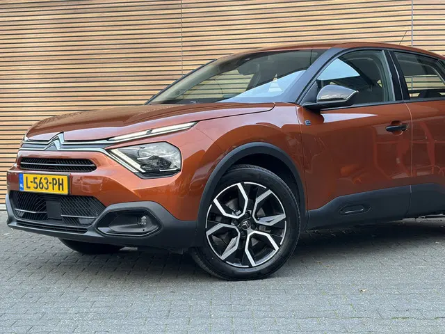 Citroën ë-C4