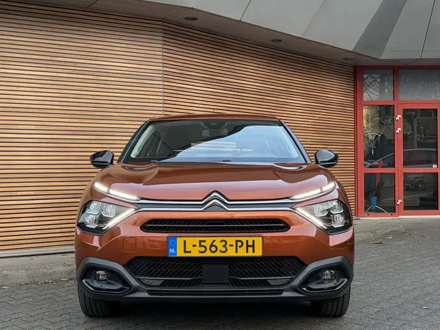 Citroën ë-C4