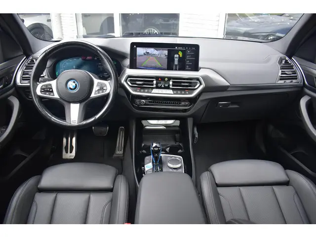 BMW iX3 Executive 80 kWh SOH 98,3% | Pano Trekhaak Leder Elc Stoelen