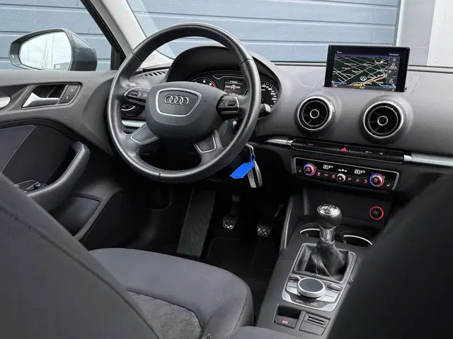 Audi A3 Sportback 1.4 TFSI Ambition Pro Line S | Xenon | Navigatie | Cruise | Climate | Stoelverwarming | Lichtmetaal