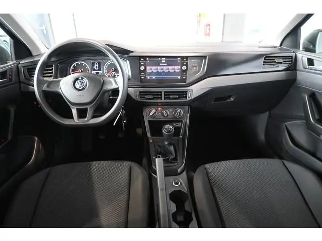 Volkswagen Polo 1.0 MPI Trendline Airco Cruise control Navigatie Apple CarPlay Goed Onderhouden! Inr...