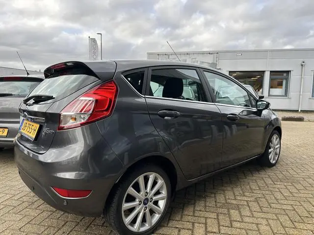 Ford Fiesta 1.0 EcoBoost Titanium 101PK | Nette Staat | NL AUTO | 2e Eigenaar | Cruise Control | Par...