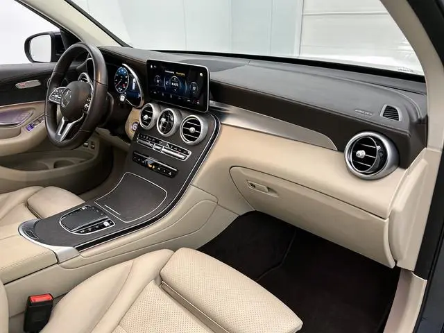 Mercedes-Benz GLC-klasse 300e 4MATIC Business Solution Luxury / Trekhaak / 360camera / Navi / Panora...