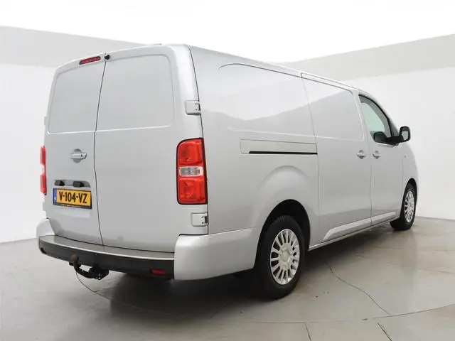 Toyota PROACE Worker 2.0 D-4D PROFESSIONAL LONG + 2 SCHUIFDEUREN | LEDER | NAVIGATIE | TREKHAAK 2500...