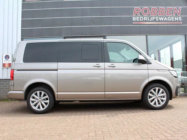Volkswagen Transporter Caravelle 2.0 TDI L1 204 pk