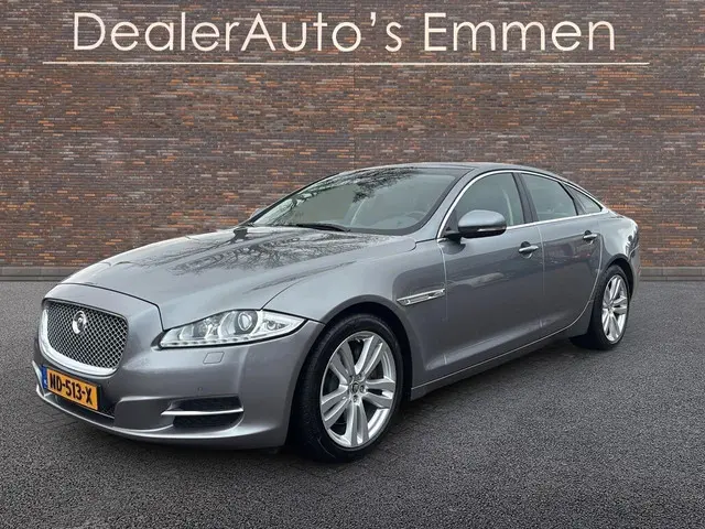 Jaguar XJ