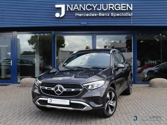 Mercedes-Benz GLC-klasse 300e 4M | Luxury Line | 360* Camera | Ambiente | Winter Pakket | Parkeer Pa...