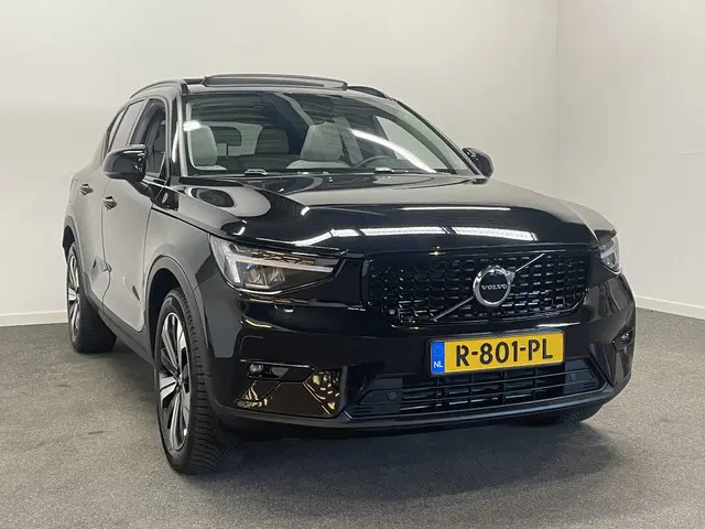 Volvo XC40 1.5 T5 Plug-in hybrid Ultimate Dark