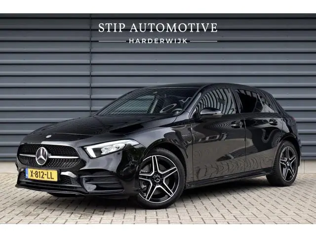 Mercedes-Benz A-klasse 250 e AMG Line | Sfeerverlichting | Stoelverwarming | 18'' Wielen | CarPlay |...