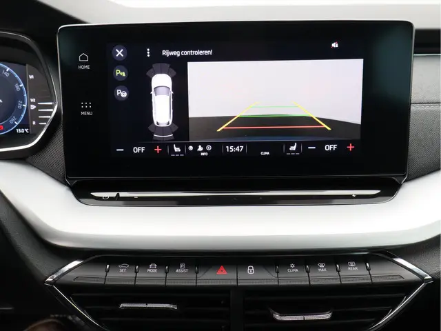 ŠKODA Octavia Combi 1.5 e-TSI Business Edition Plus/ automaat/ lage km/ compleet!